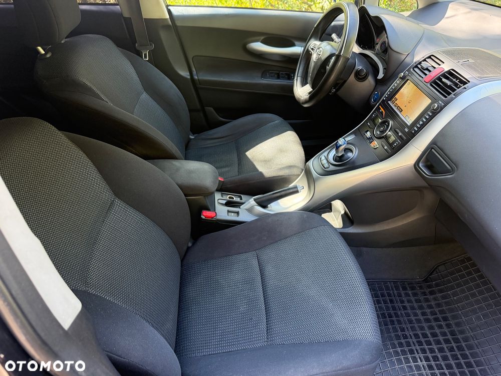Toyota Auris 1.8 HSD Luna - 14