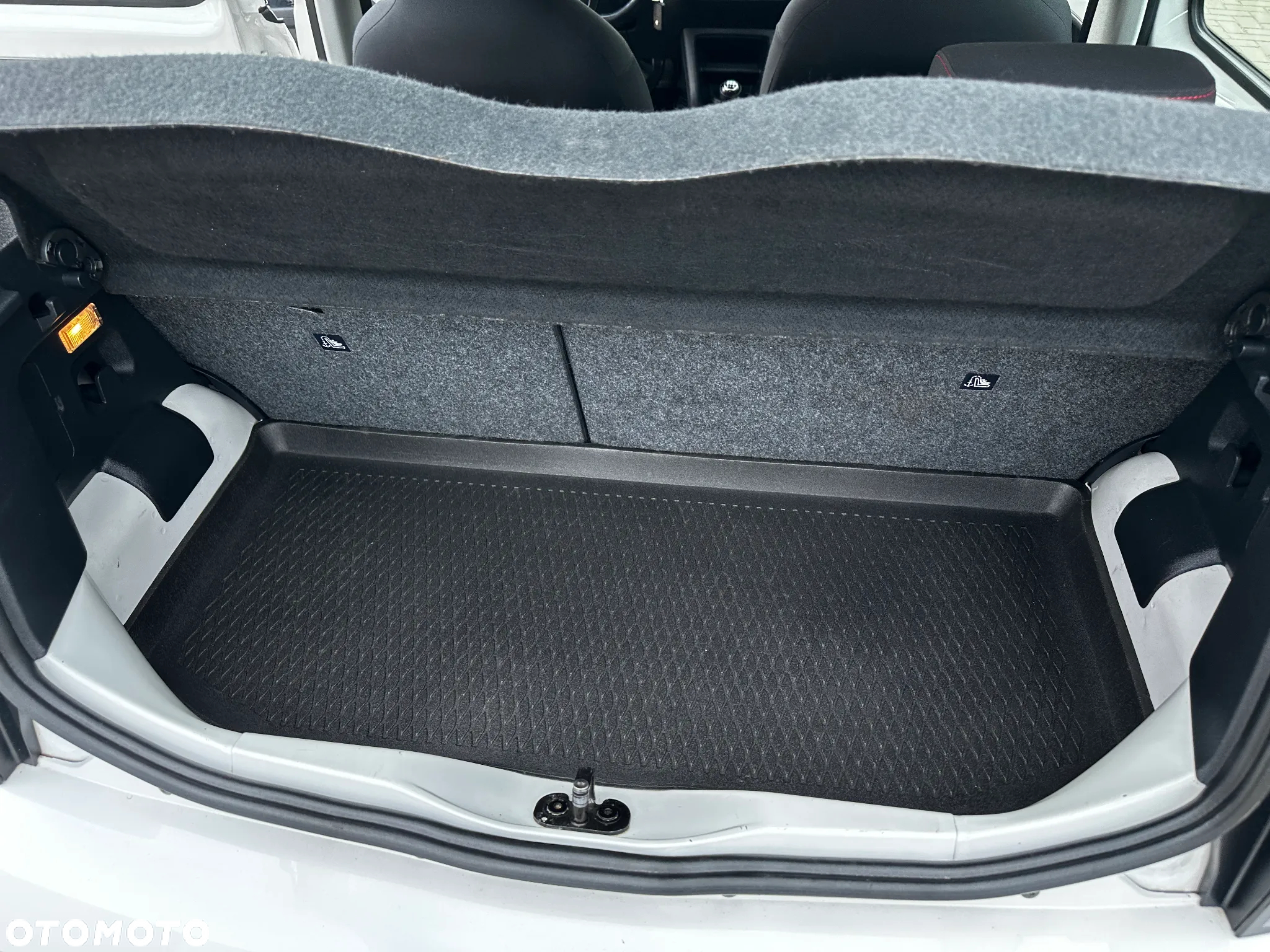 Volkswagen up! - 24