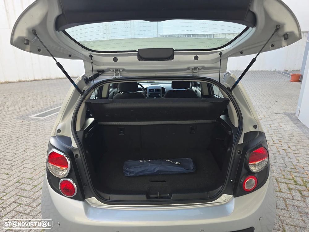 Chevrolet Aveo 1.3 VCDi LTZ - 61