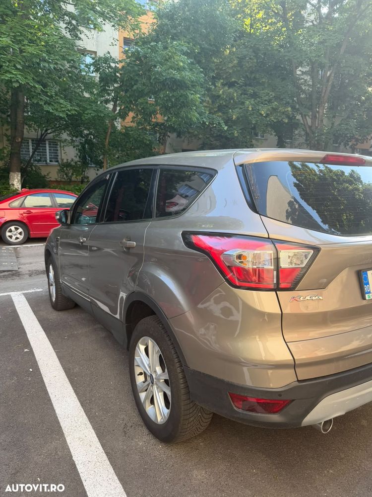 Ford Kuga 2.0 TDCi 4WD Powershift Titanium - 2