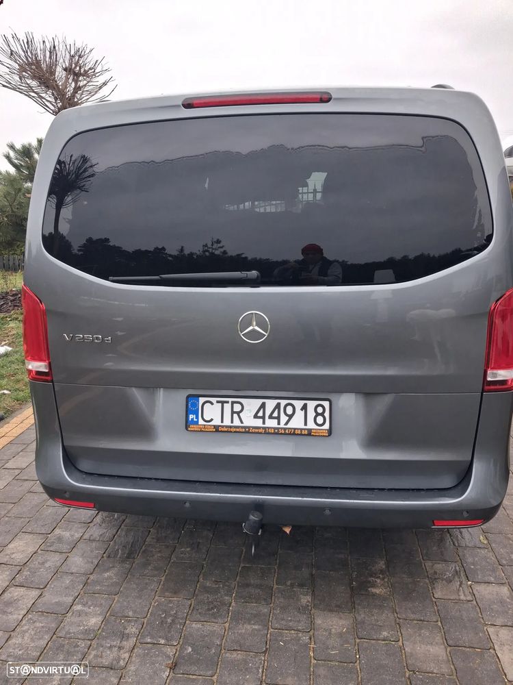 Mercedes-Benz V 250 d - 8