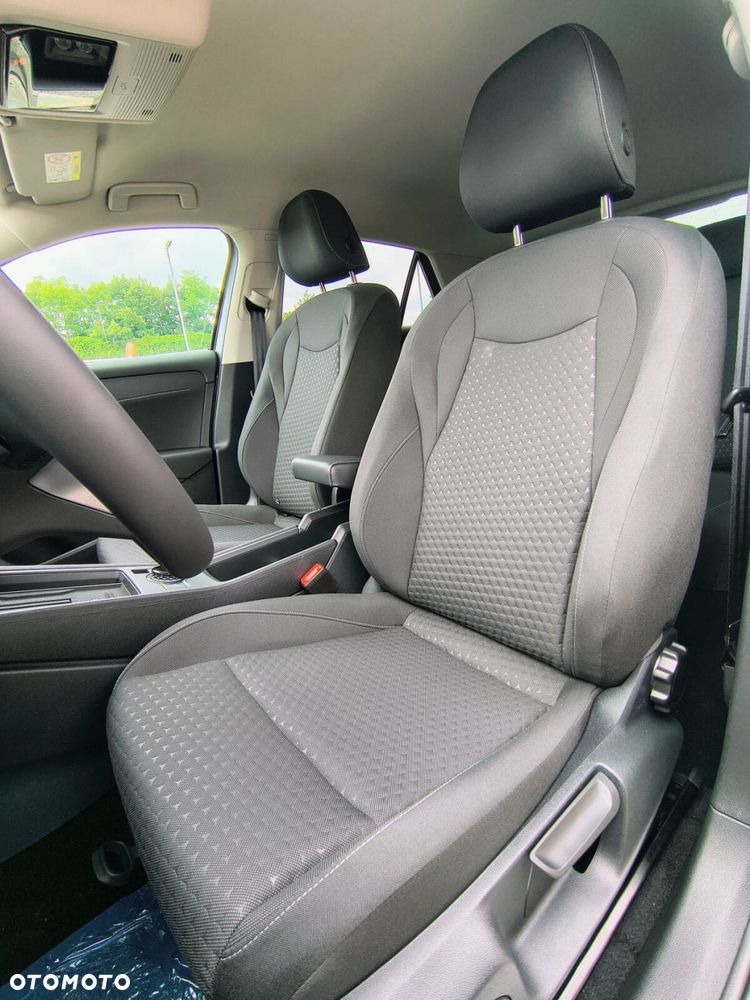 Volkswagen T-Roc 1.5 eTSI Life DSG - 11