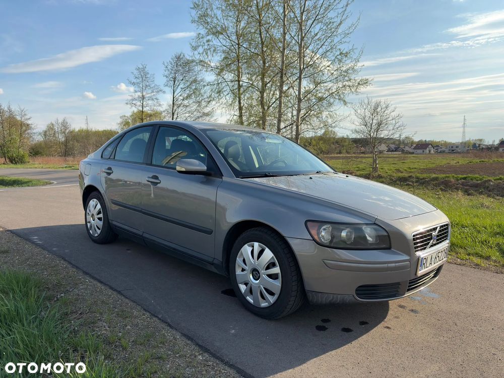 Volvo S40 2.4 - 8
