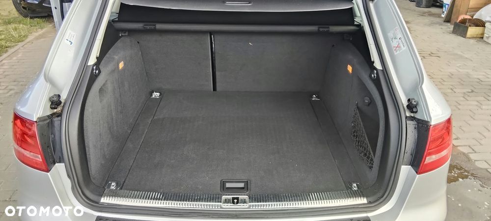 Audi A4 Avant 2009 photo 3