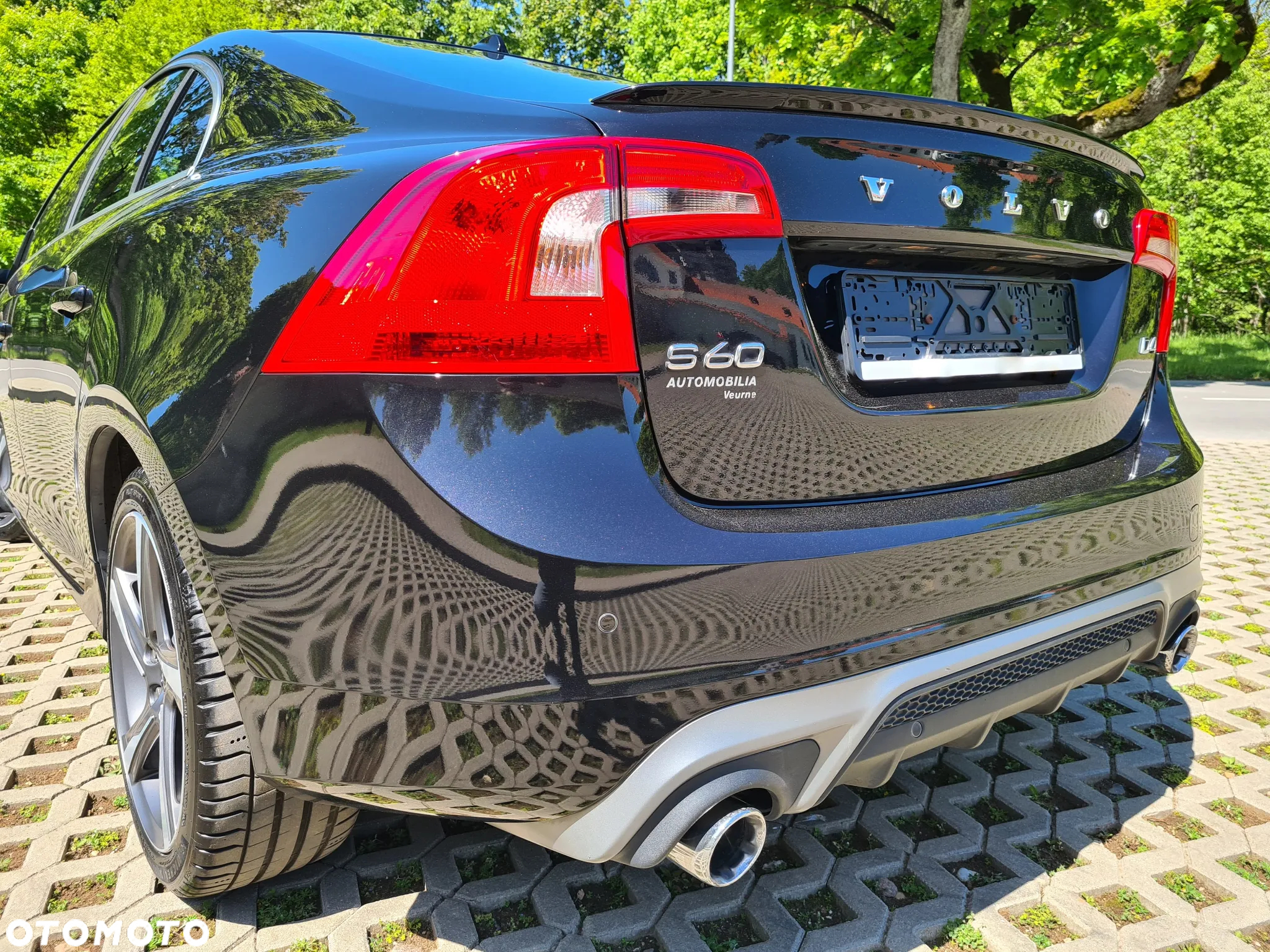 Volvo S60 D4 Drive-E R-Design Momentum - 28