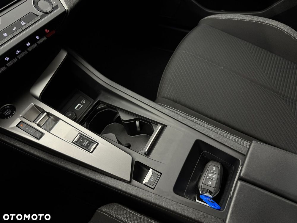 Peugeot 308 1.5 BlueHDi Active Pack S&S EAT8 - 26