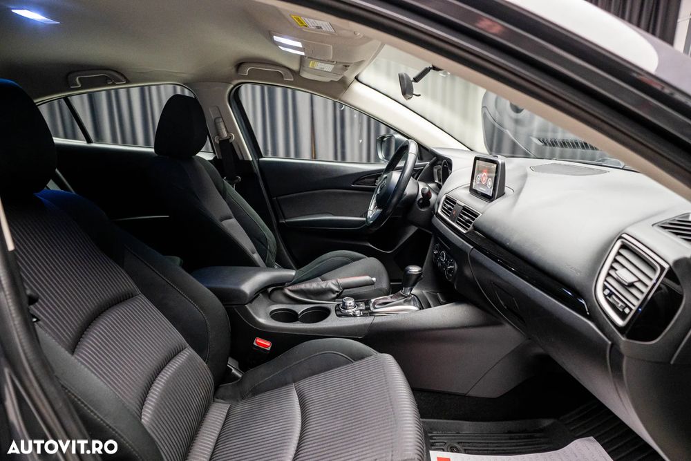 Mazda 3 - 33