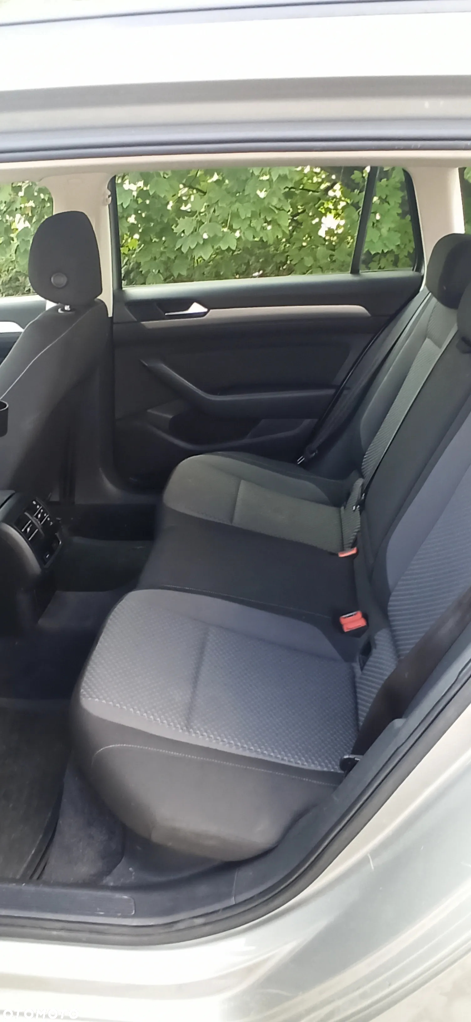 Volkswagen Passat 1.4 TSI BMT Comfortline - 13