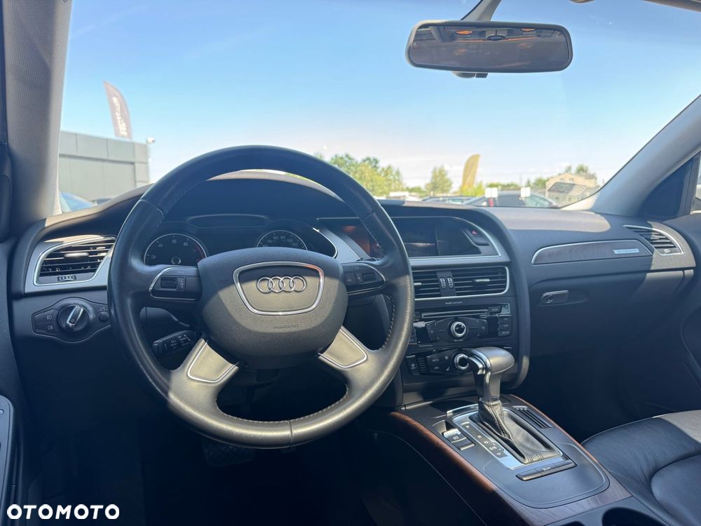Audi A4 Limousine - 15