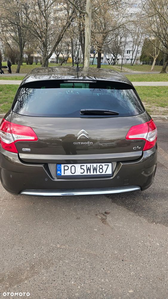 Citroën C4 e-HDi 115 Selection - 3