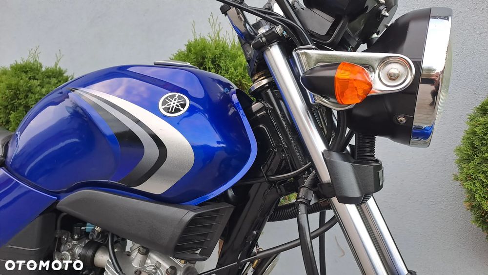 Yamaha YBR - 11