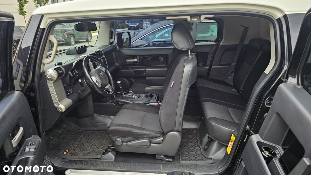 Toyota FJ 4.0 4x4 - 10