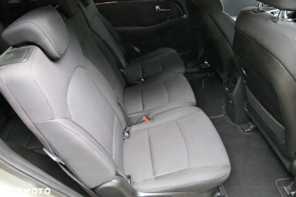 Kia Carens 1.6 GDI L 7os - 22