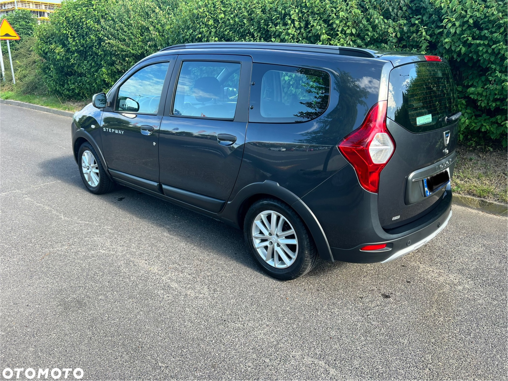 Dacia Lodgy 1.5 Blue dCi Stepway S&S EU6d - 9