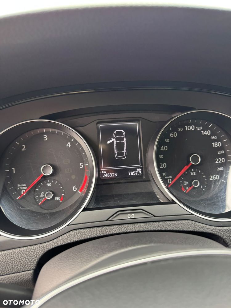 Volkswagen Passat - 9