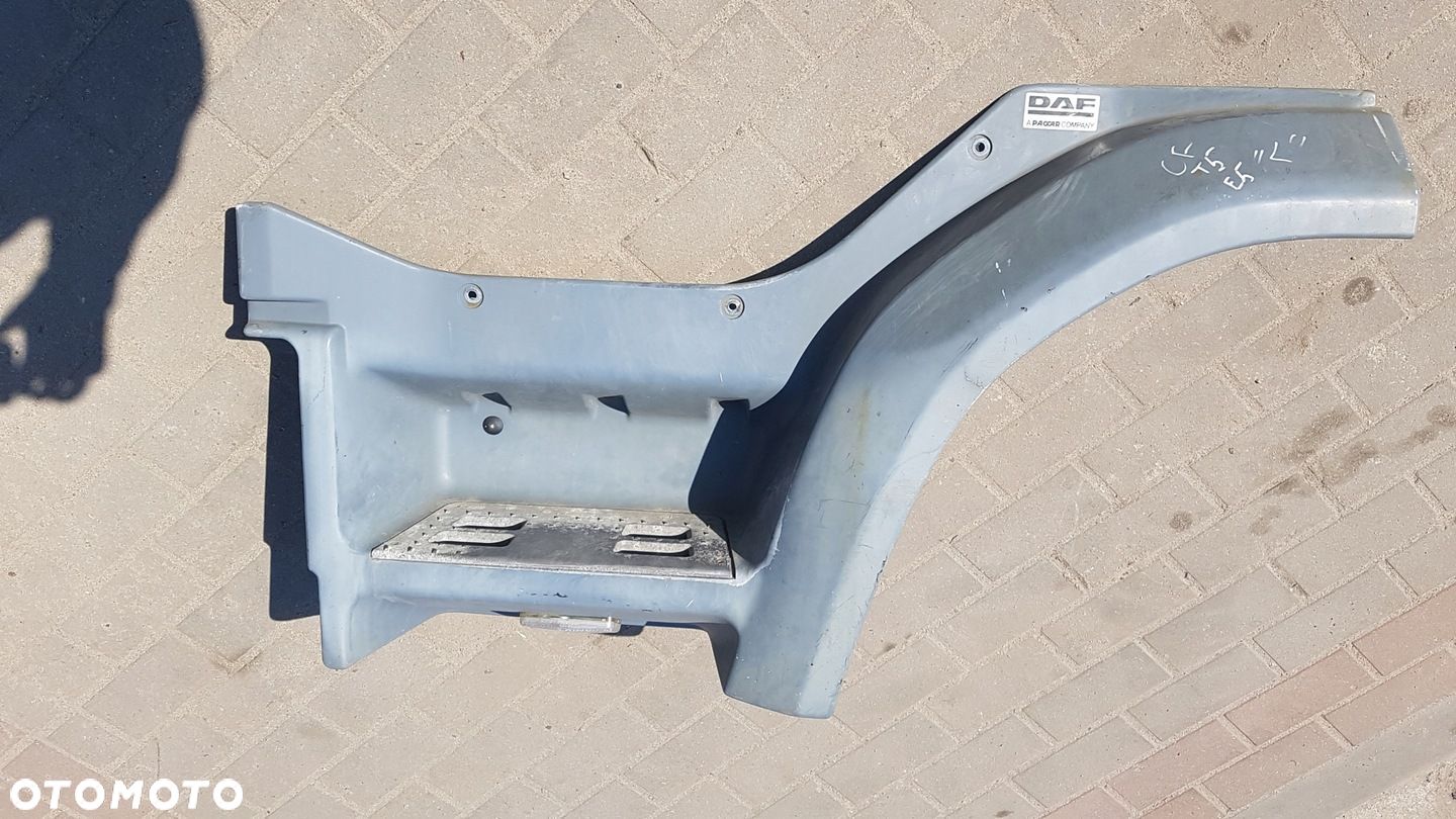 STOPIEŃ STOPNICA SCHODEK NADKOLE KABINY LEWA DAF 65 75 CF - 1