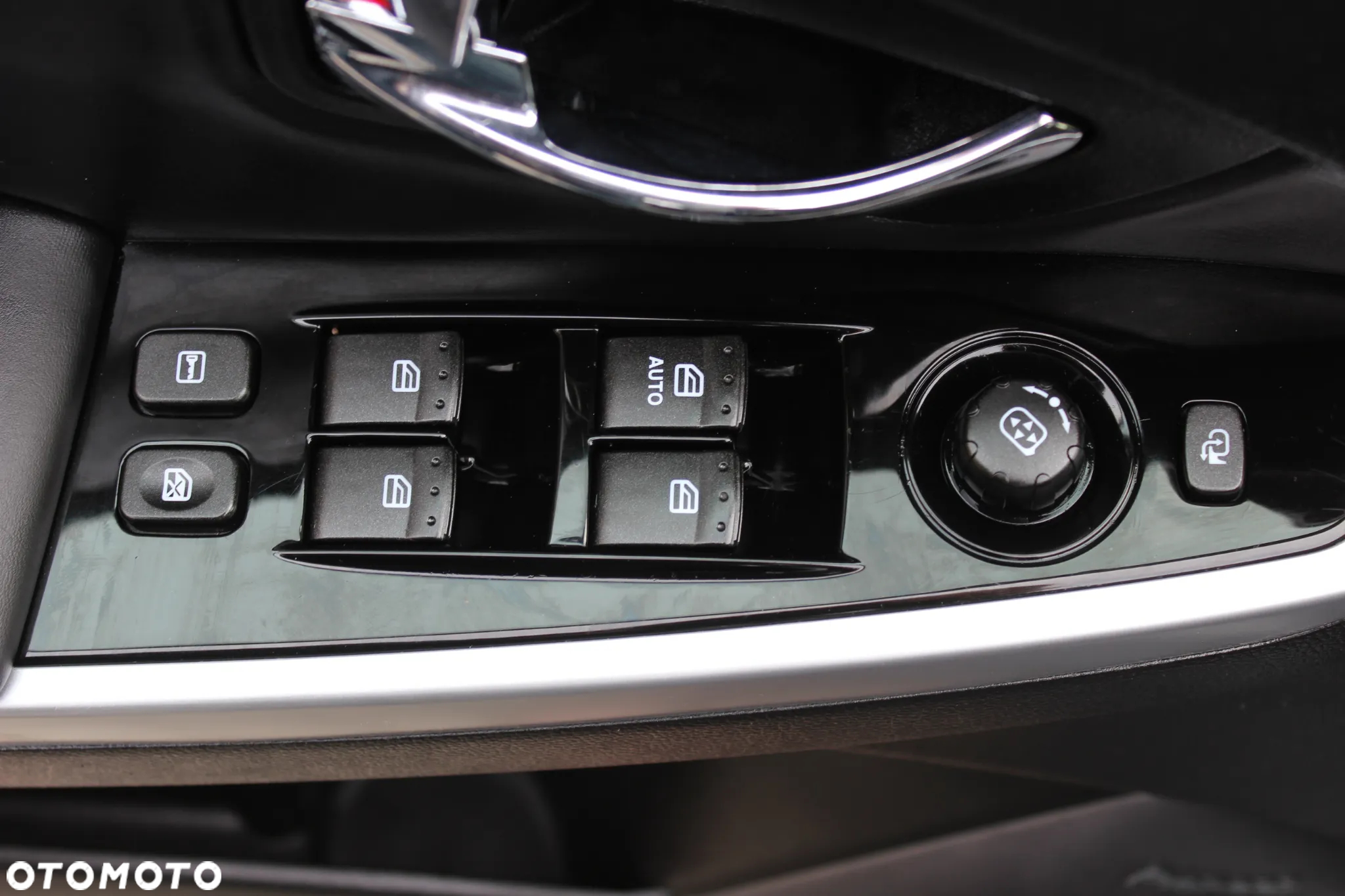 SsangYong/KGM Korando 2.0 E-XDi DPF 4WD Automatik Sapphire - 14