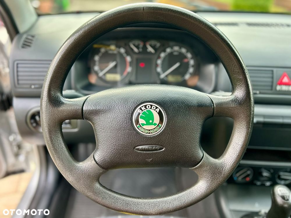 Skoda Octavia 1.4 Ambiente - 8