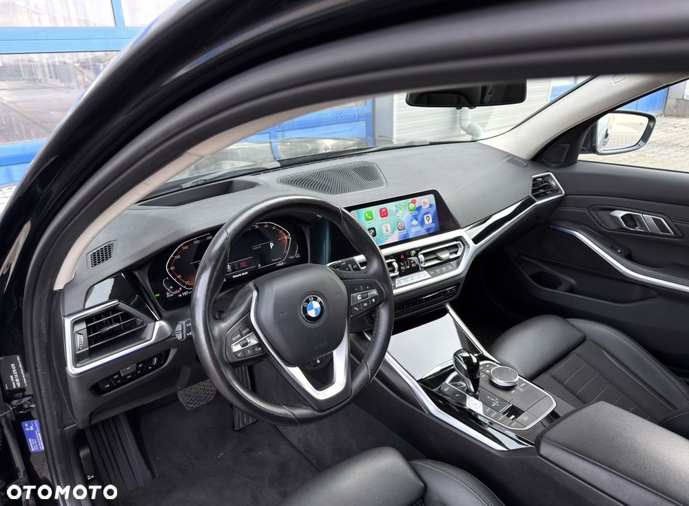 BMW Seria 3 320d xDrive Sport Line Shadow - 33