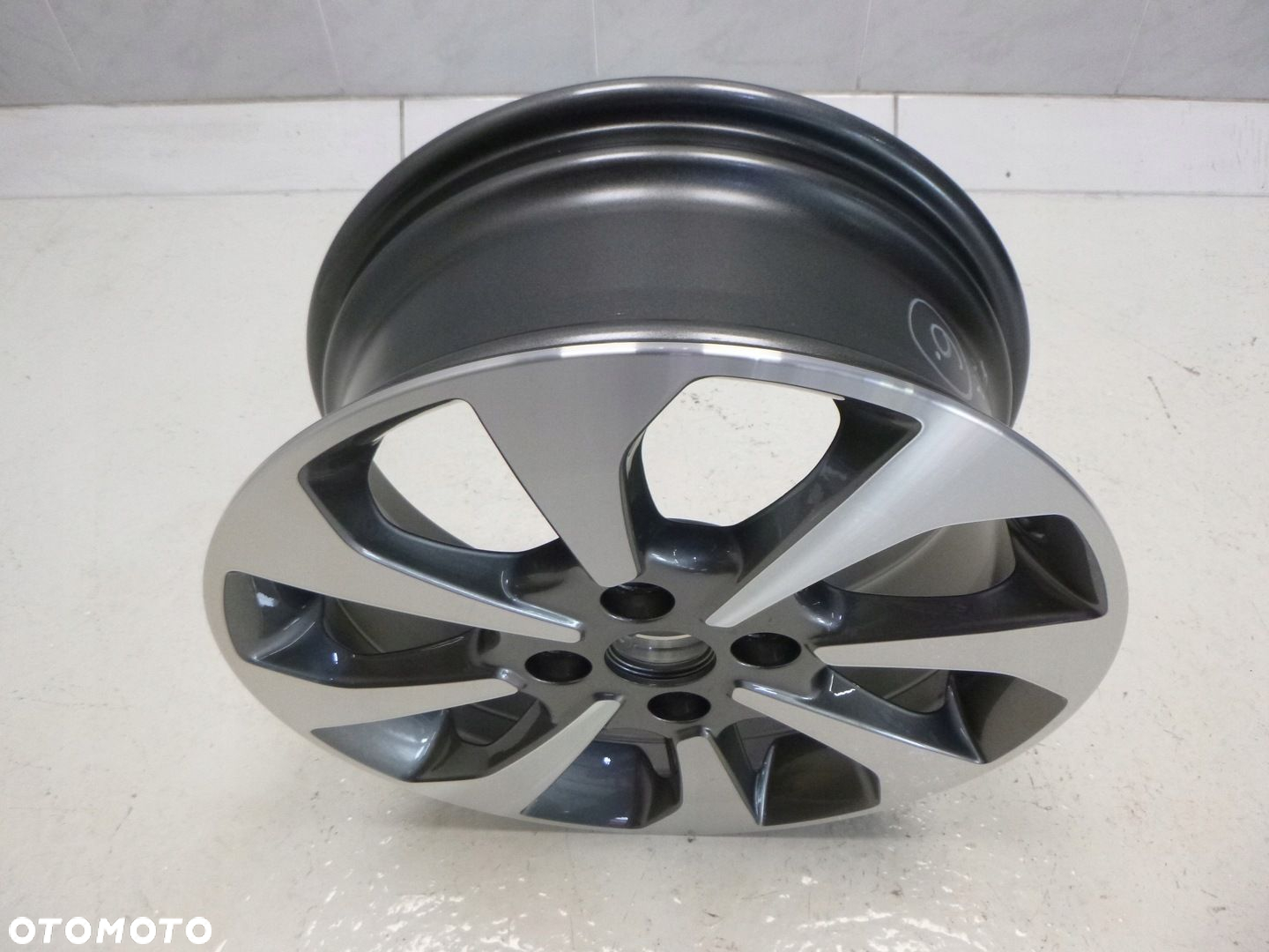 FORD FIESTA MK8 FELGA R16 6,5Jx16H2 ET47,5 - 6