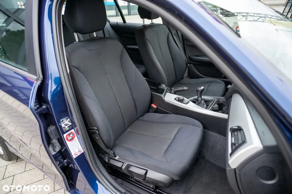 BMW Seria 1 118i Urban Line - 32