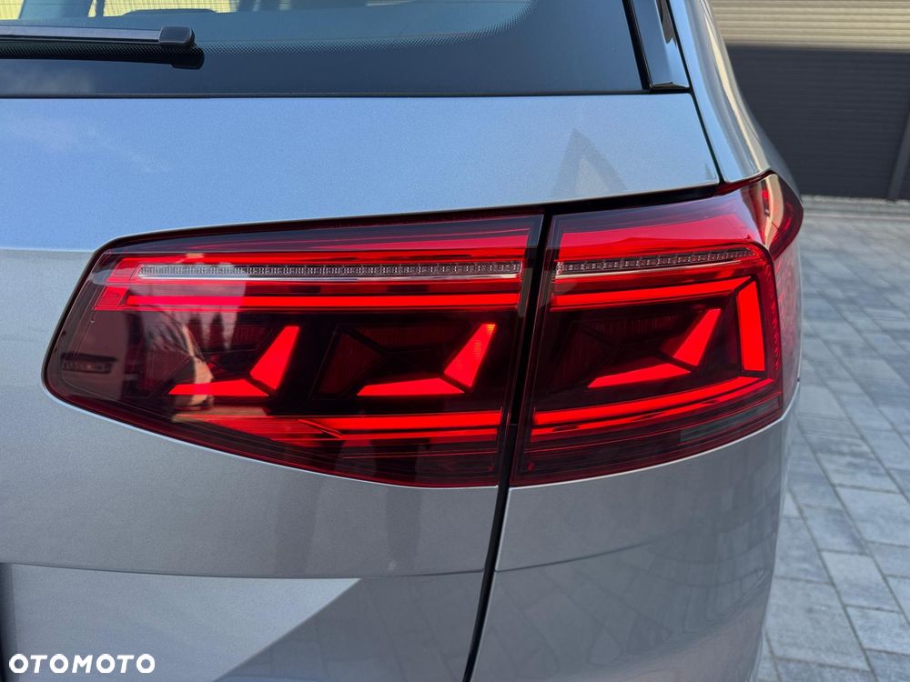Volkswagen Passat Variant 2.0 TDI EVO Elegance DSG - 8