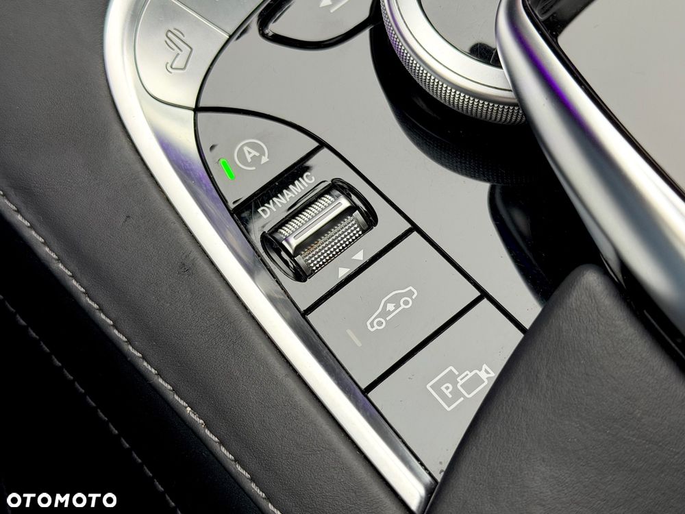 Mercedes-Benz Klasa S 560 L 4Matic 9G-TRONIC - 39