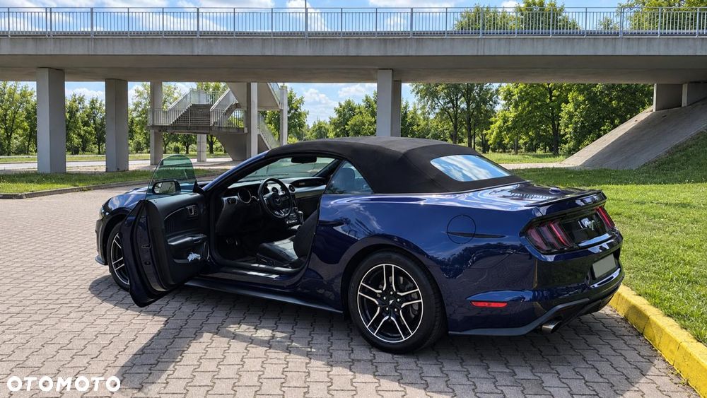 Ford Mustang Cabrio 2.3 Eco Boost - 11