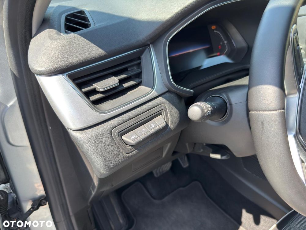 Renault Captur 1.6 E-TECH Full Hybrid 145 Intens - 11