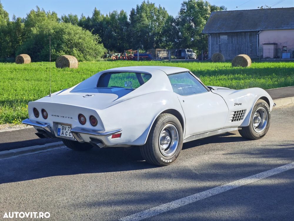 Chevrolet Corvette - 5
