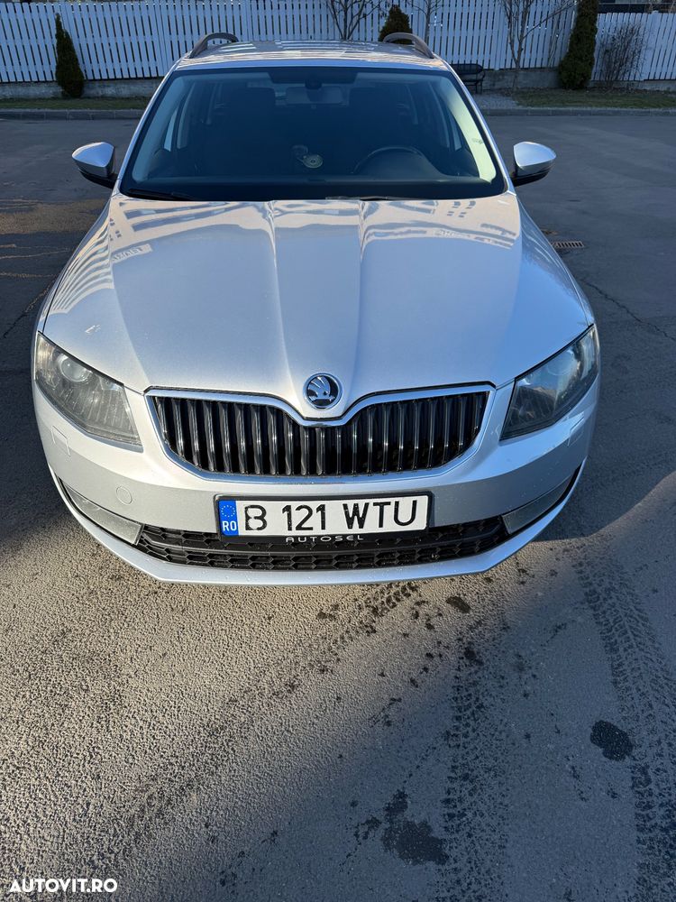 Skoda Octavia 1.6 TDI DSG Ambition - 2