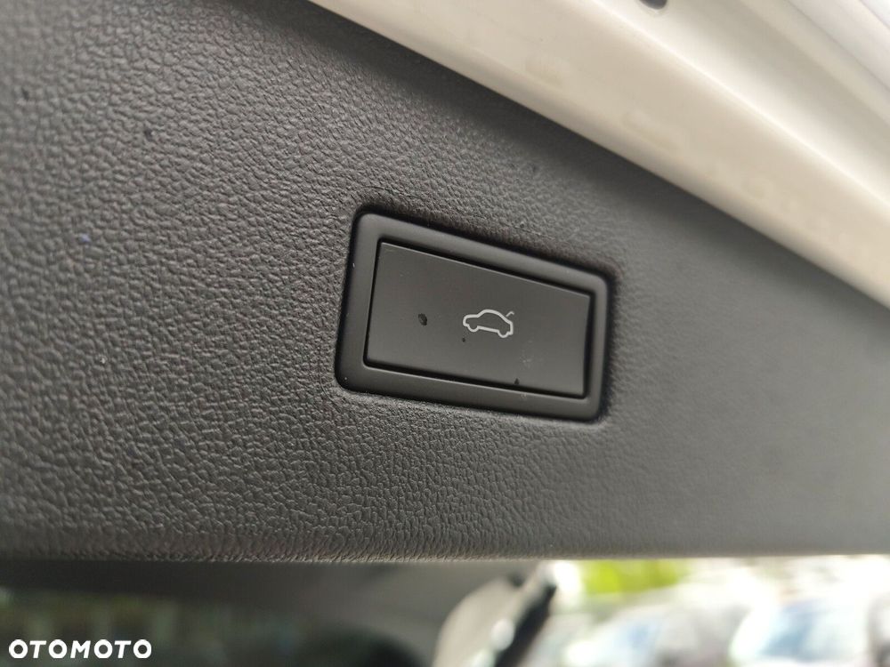Volkswagen Tiguan Allspace - 22
