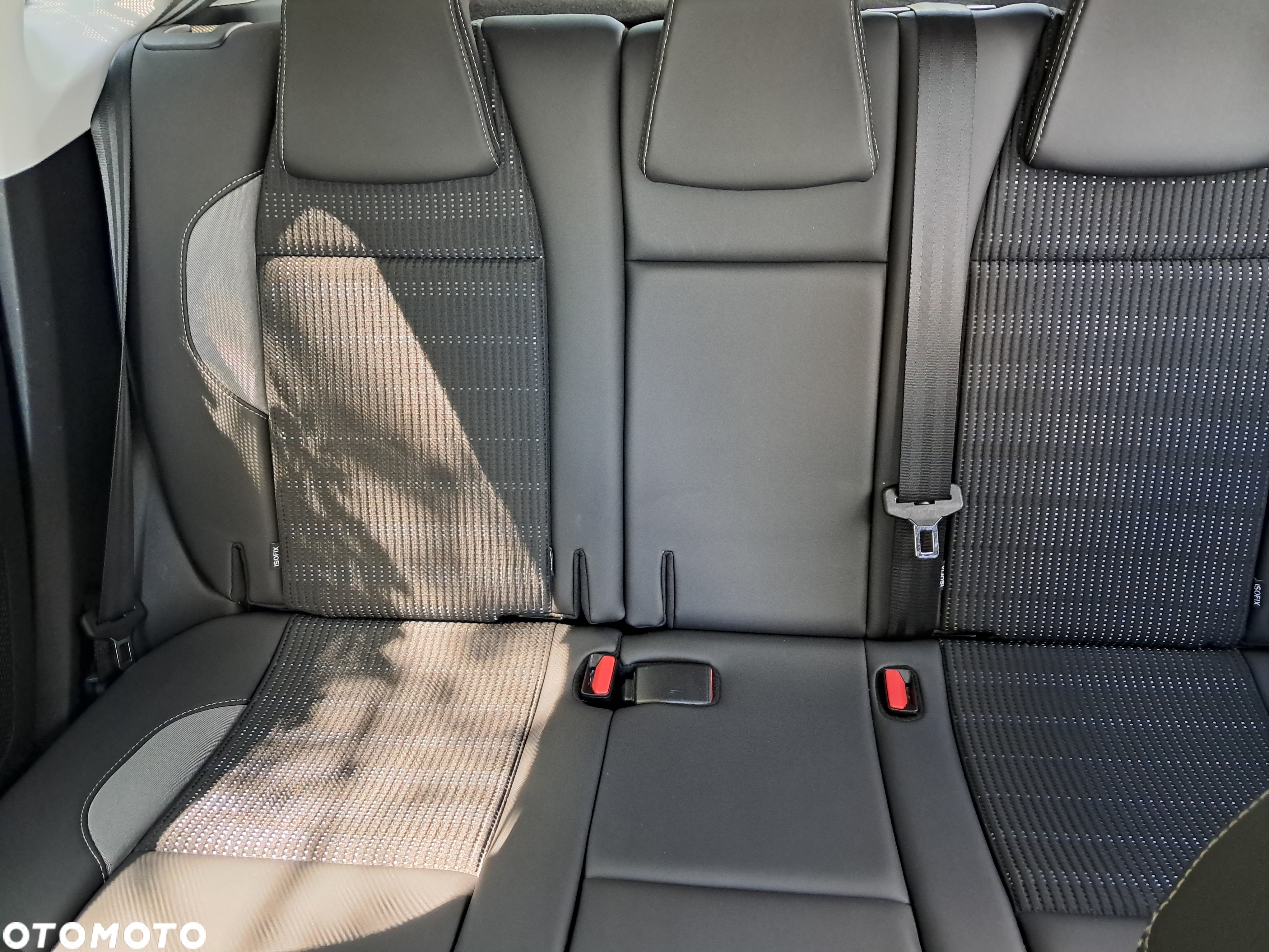 Peugeot 2008 PureTech 130 Allure Pack - 19