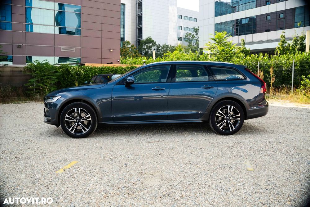 Volvo V90 V90CC B5 MHEV AT AWD Core - 2