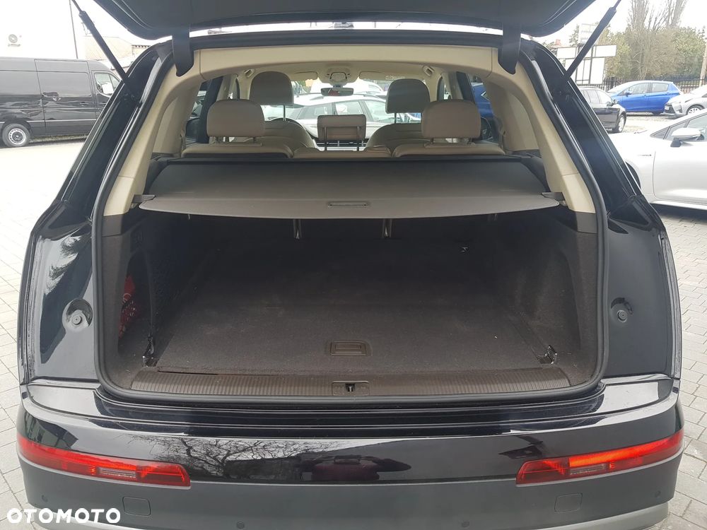 Audi Q7 - 15