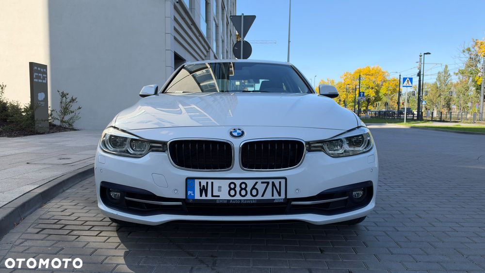 BMW Seria 3 318i Sport Line - 3