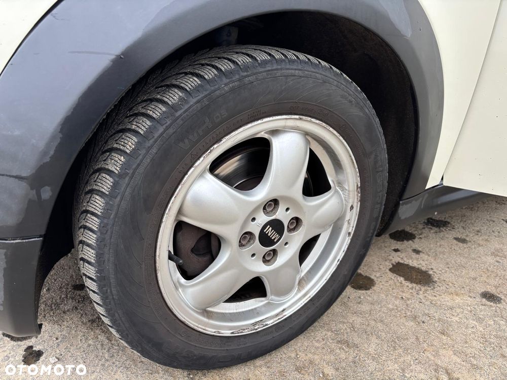 MINI Cooper Standard - 18