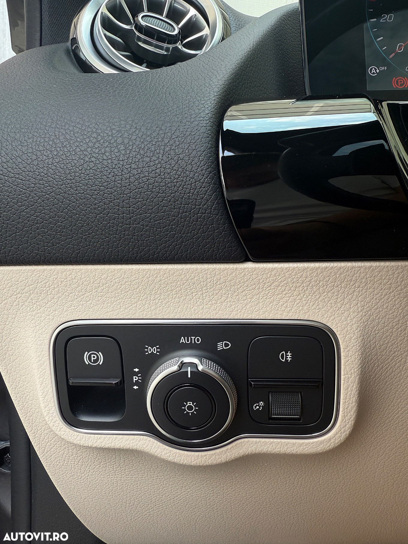 Mercedes-Benz GLA 250 4MATIC Aut. - 6