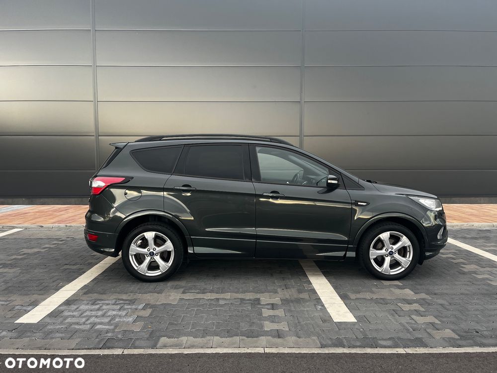 Ford Kuga 1.5 EcoBoost 2x4 ST-Line - 5
