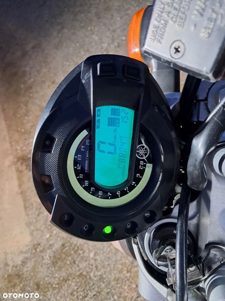 Yamaha FZ6 - 7