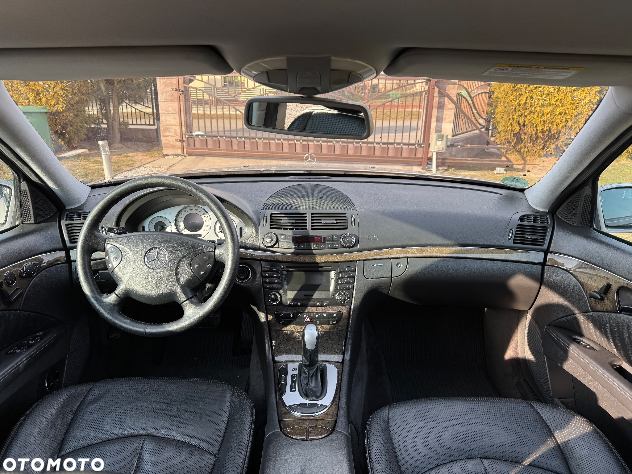 Mercedes-Benz Klasa E 500 4-Matic T Elegance - 7