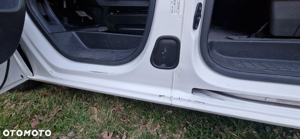 Toyota ProAce Kombi D-4D Medium 2,8t - 14