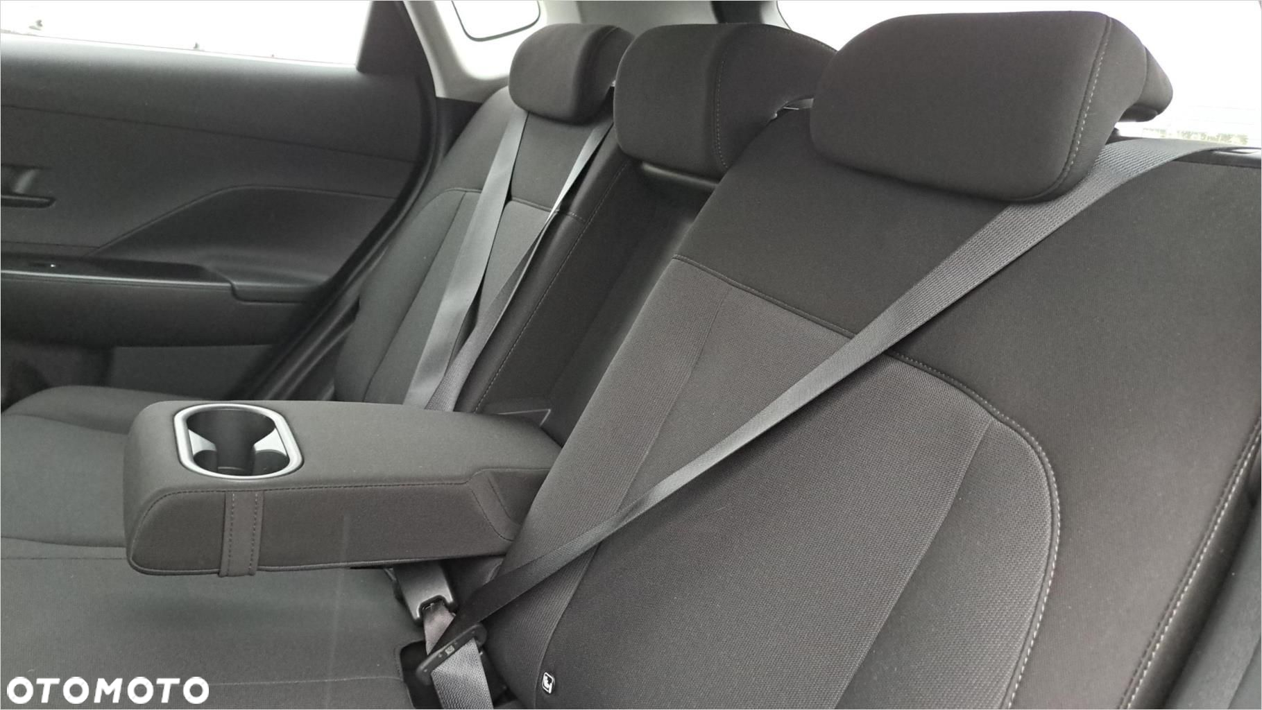 Hyundai Kona - 16