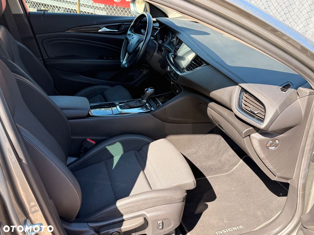 Opel Insignia - 8