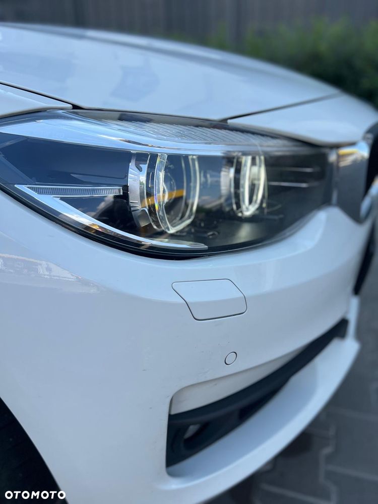 BMW Seria 3 318d Sport Line - 6