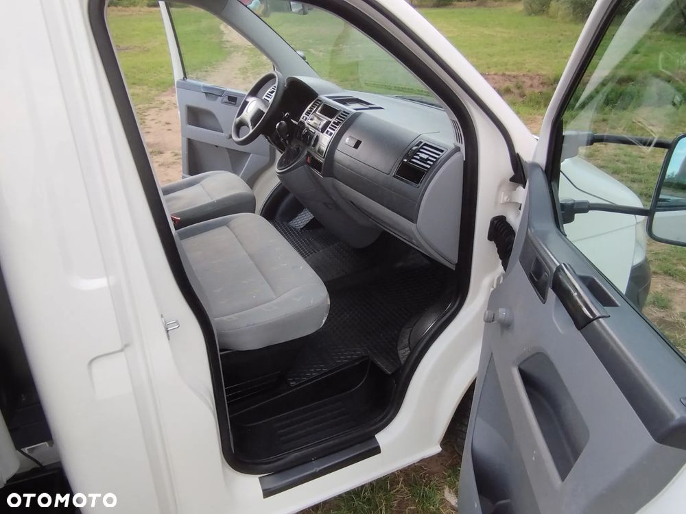 Volkswagen Transporter T5 - 13