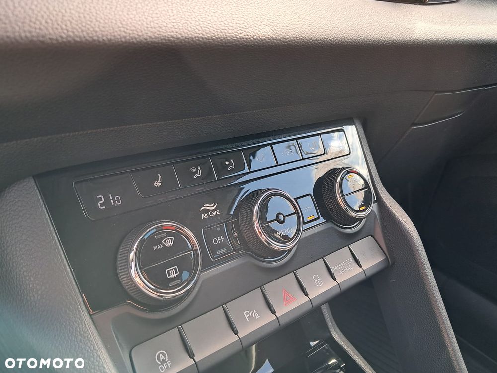 Skoda Karoq 1.5 TSI ACT 4x2 Style DSG - 25