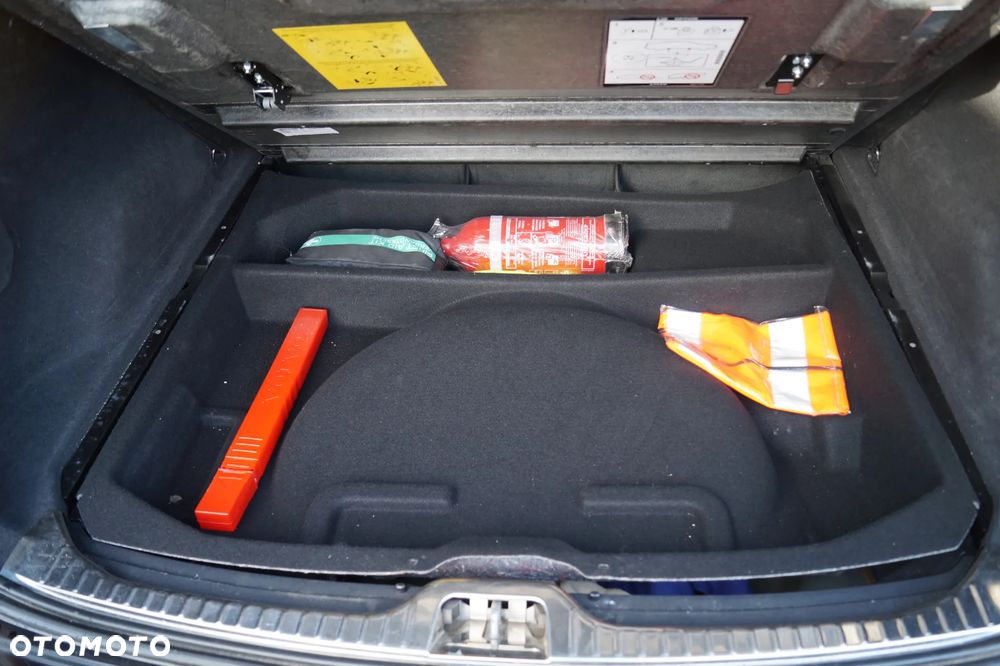 Volvo XC 60 - 24