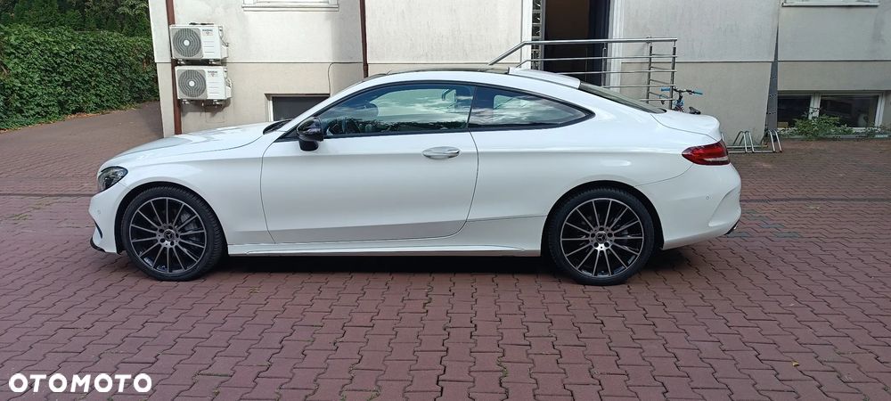 Mercedes-Benz Klasa C 300 9G-TRONIC - 9