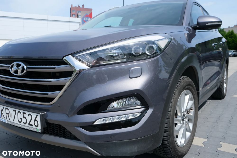 Hyundai Tucson 1.7 CRDI BlueDrive Style 2WD - 6